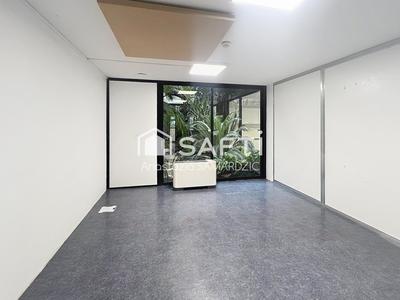 Bureau - 215 m² - 11 pièces