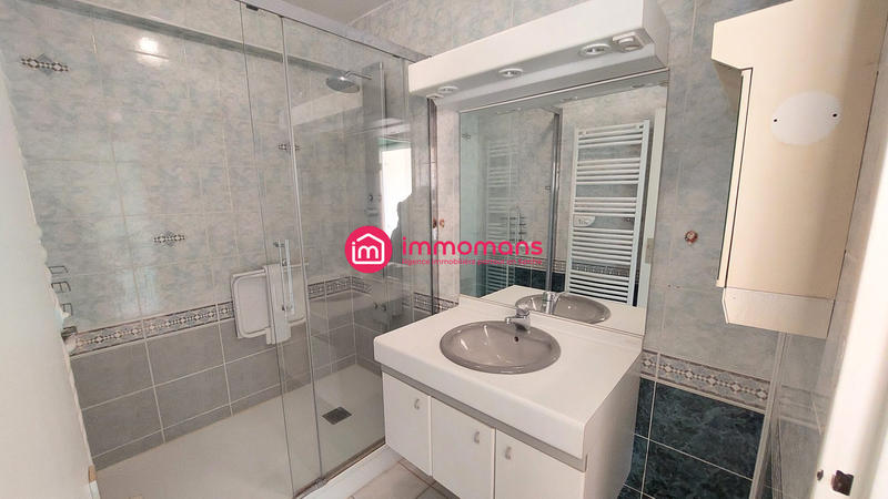 Appartement - 102 m² - 4 pièces