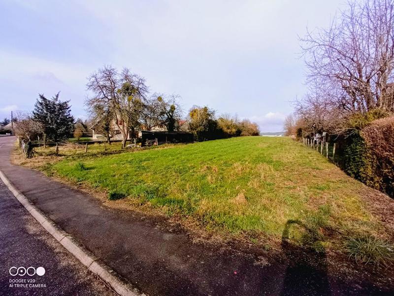 Terrain constructible - 1 782 m²