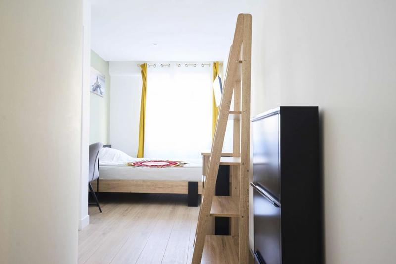 Appartement - 98 m² - 6 pièces