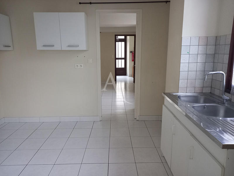 Maison - 98 m² - 5 pièces