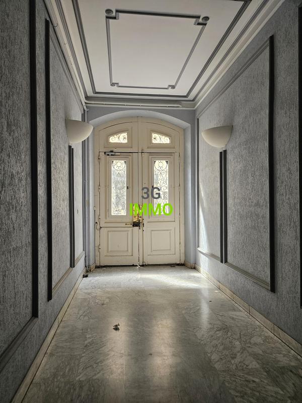 Appartement - 192 m² - 5 pièces