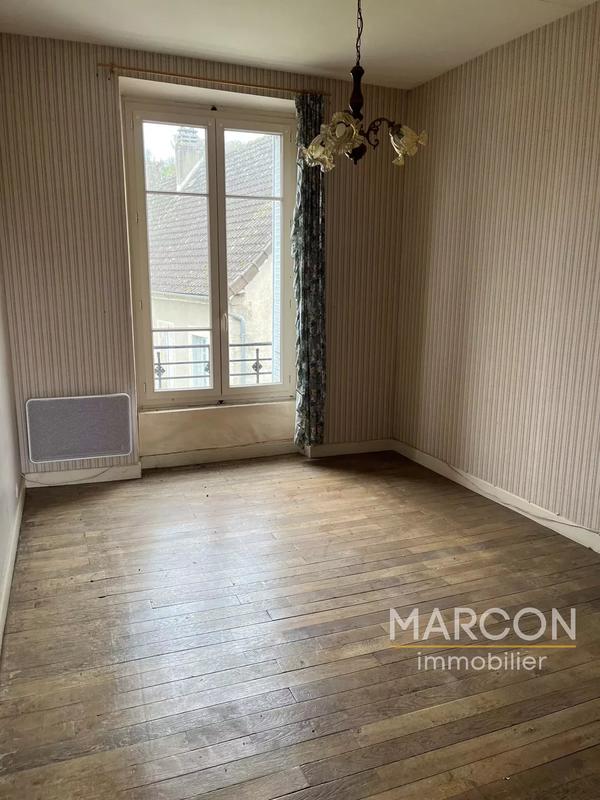 Maison - 196 m² - 11 pièces