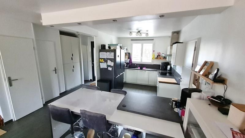 Maison - 95 m² - 5 pièces