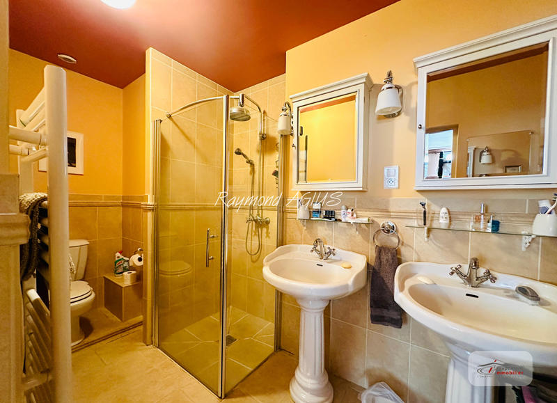 Maison de village - 276 m² - 11 pièces