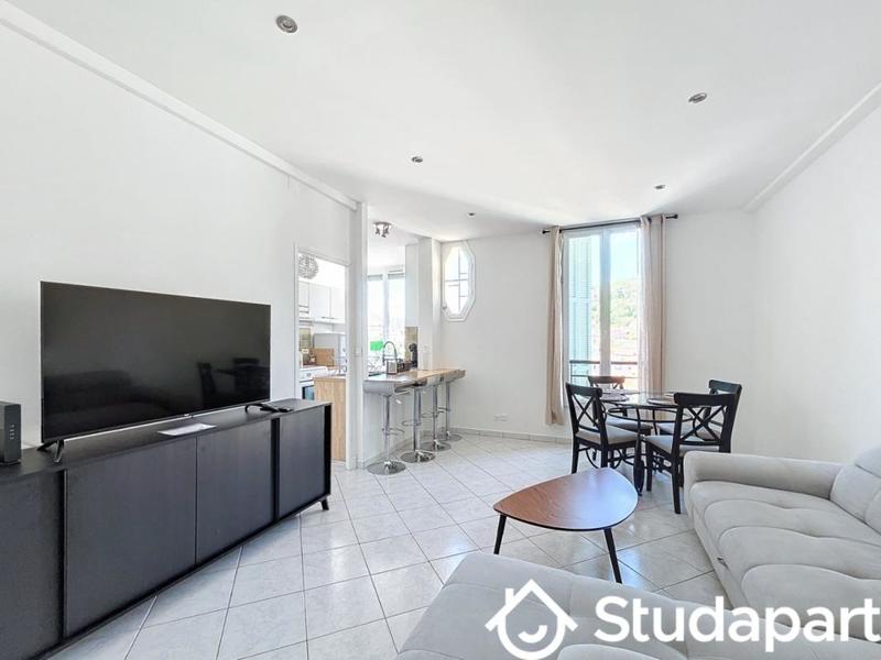 Chambre - 13 m² - 1 pièce