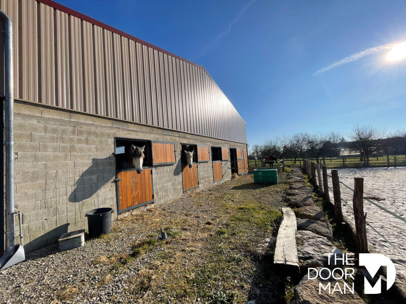 Services - 110 m² - 4 pièces