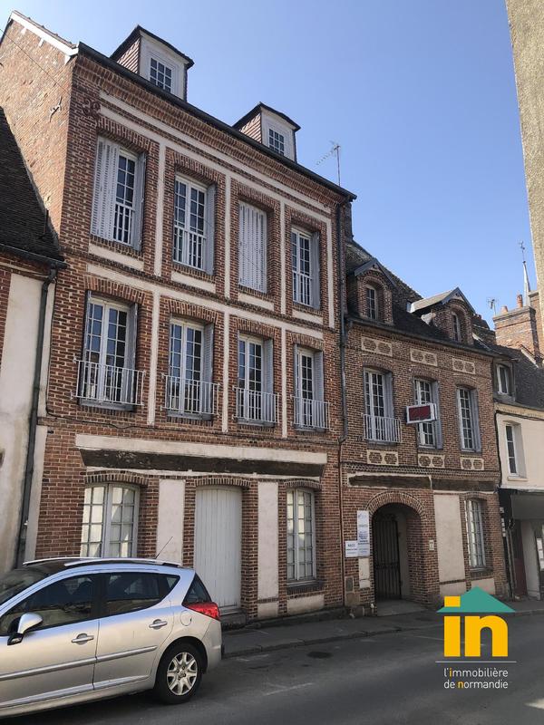 Local commercial - 570 m² - 15 pièces