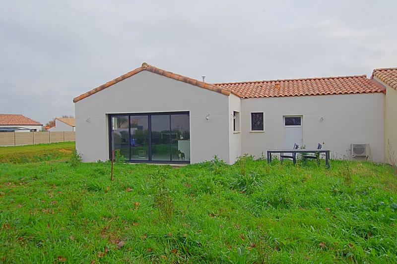 Maison traditionnelle - 110 m² - 4 pièces