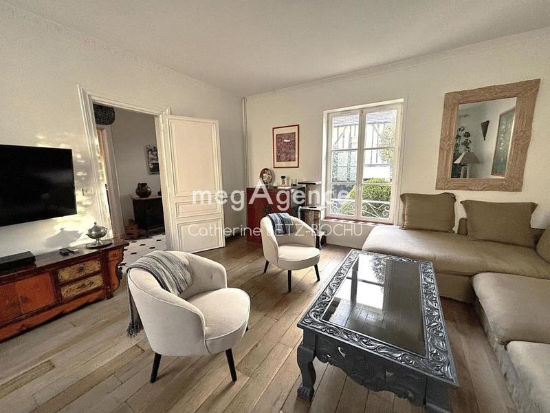 Maison ancienne - 247 m² - 7 pièces