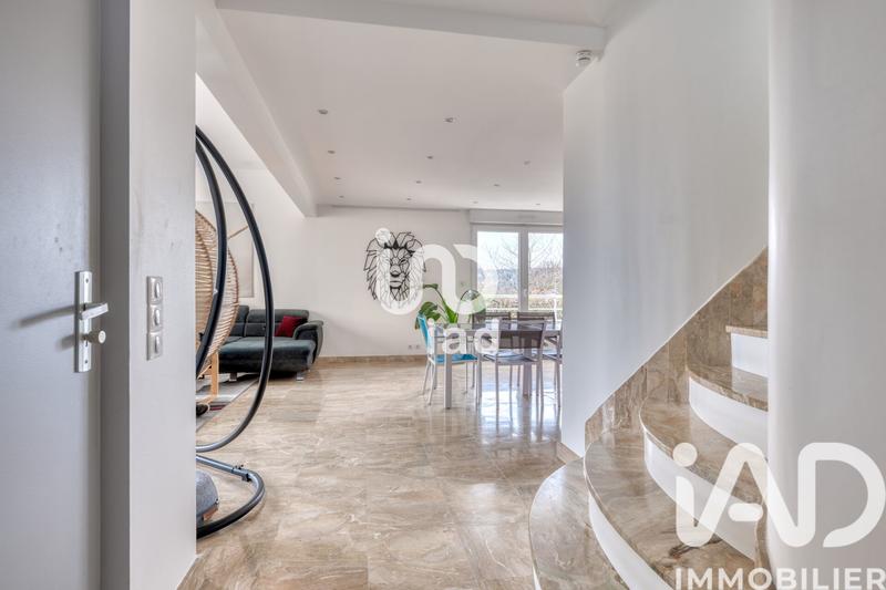 Appartement - 118 m² - 4 pièces