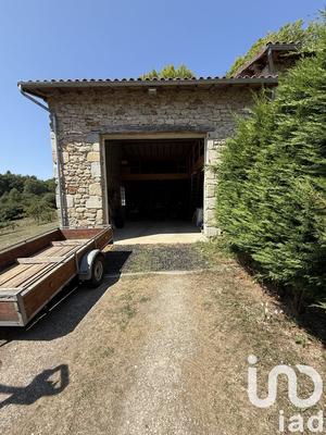 Maison - 233 m² - 6 pièces