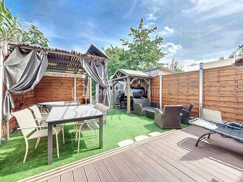 Maison - 115 m² - 6 pièces