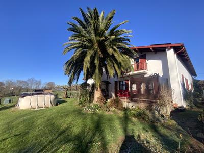 Maison - 170 m² - 7 pièces