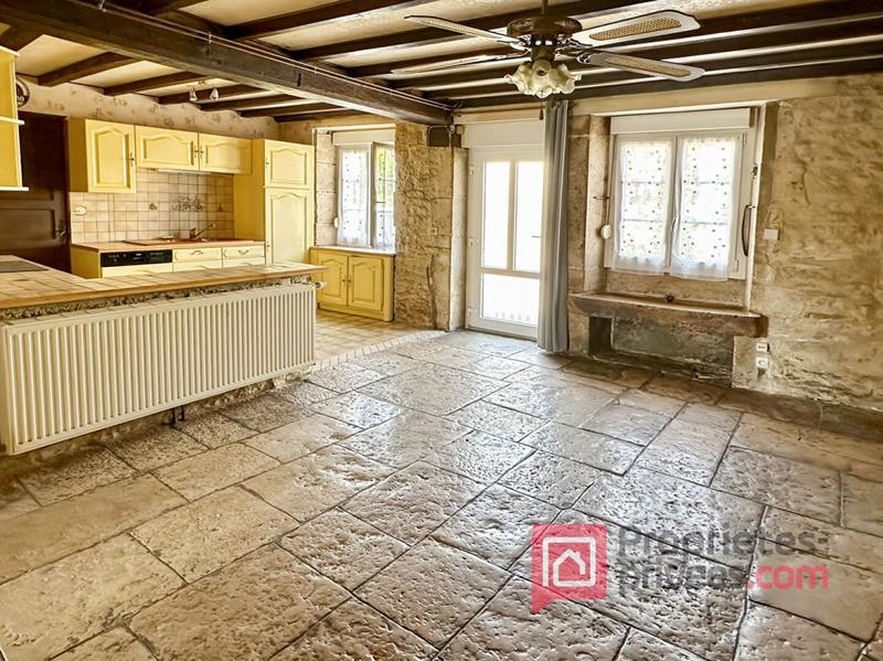 Maison - 168 m² - 11 pièces