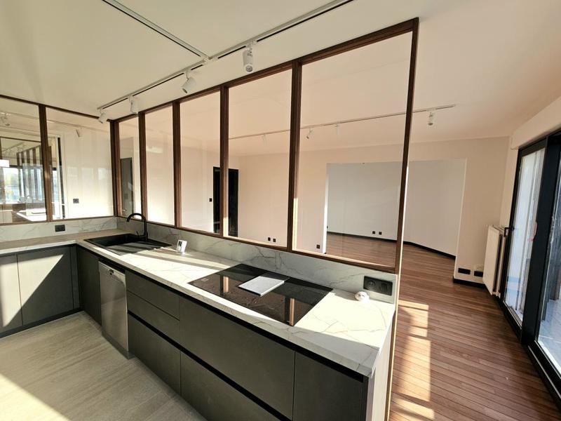 Appartement - 92 m² - 5 pièces