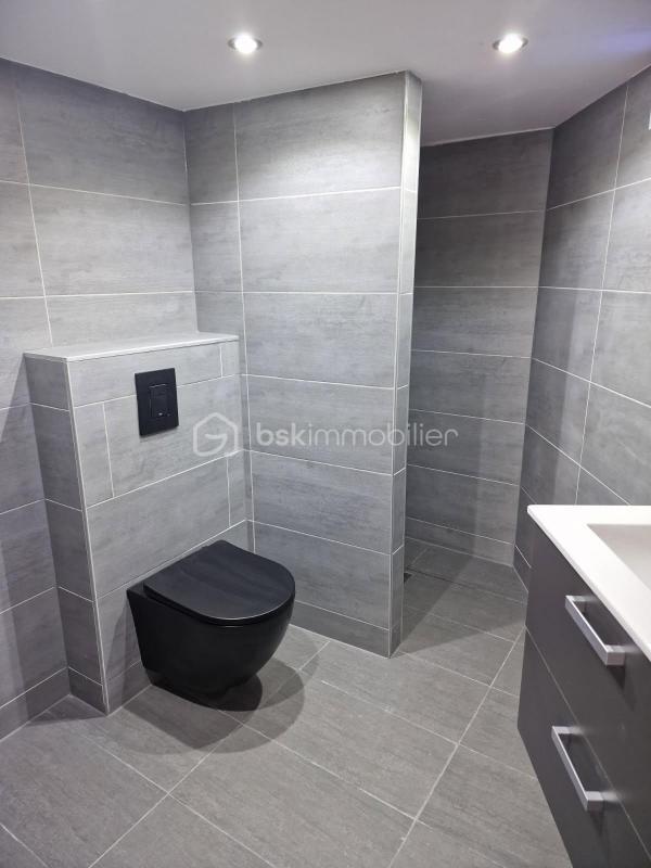 Immeuble - 190 m² - 15 pièces