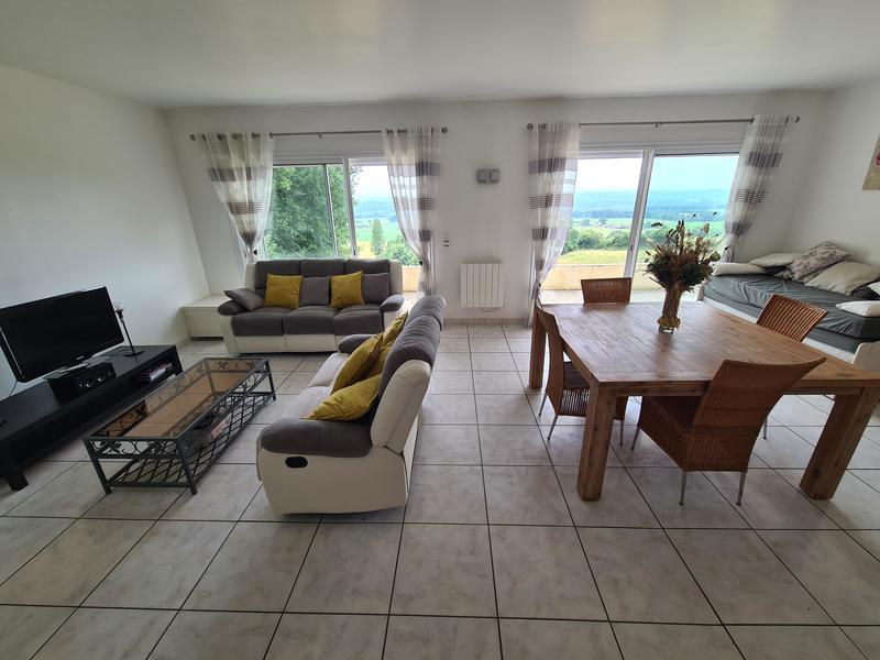 Maison traditionnelle - 125 m² - 5 pièces