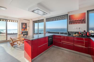 Appartement - 90 m² - 4 pièces