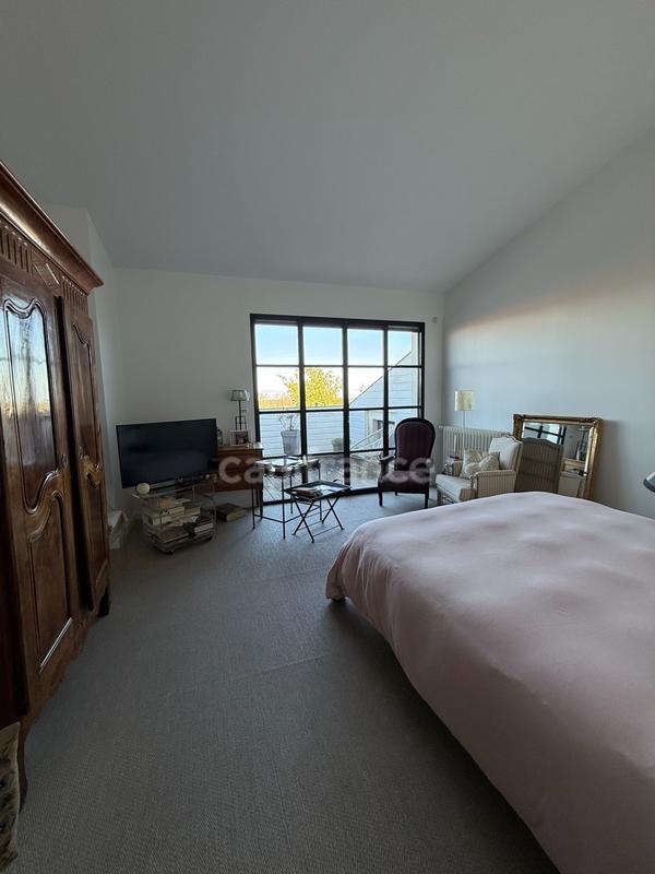 Maison - 295 m² - 7 pièces