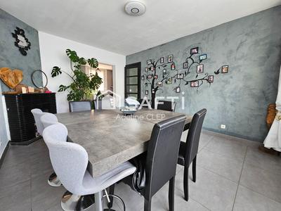 Maison - 130 m² - 8 pièces