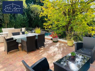 Maison - 196 m² - 5 pièces