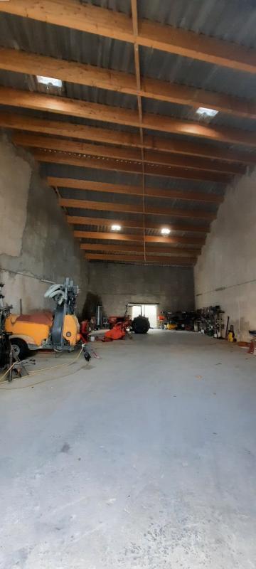 Entrepôt - 230 m²