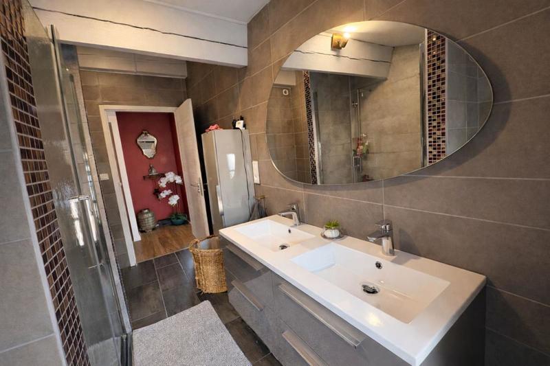 Maison de ville - 134 m² - 5 pièces