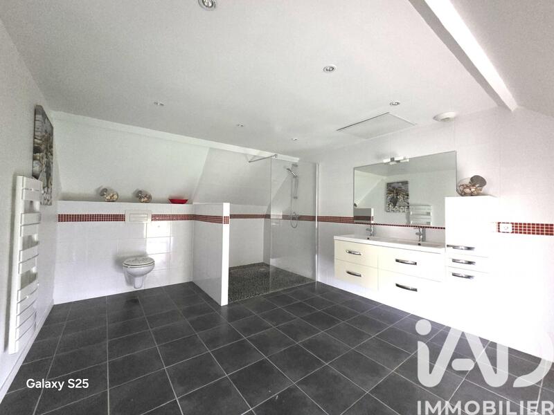 Maison - 127 m² - 5 pièces