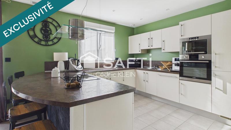 Maison - 98 m² - 5 pièces