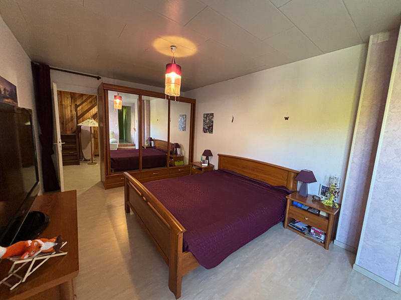 Maison - 199 m² - 9 pièces