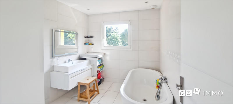 Maison - 133 m² - 5 pièces