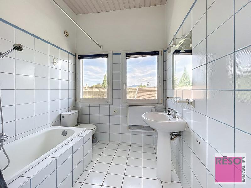 Maison - 137 m² - 6 pièces