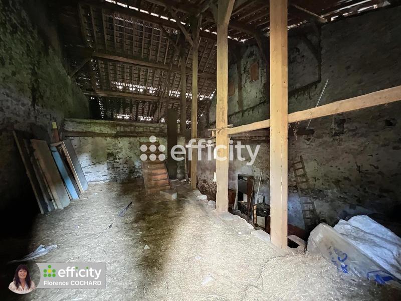 Maison - 410 m² - 9 pièces