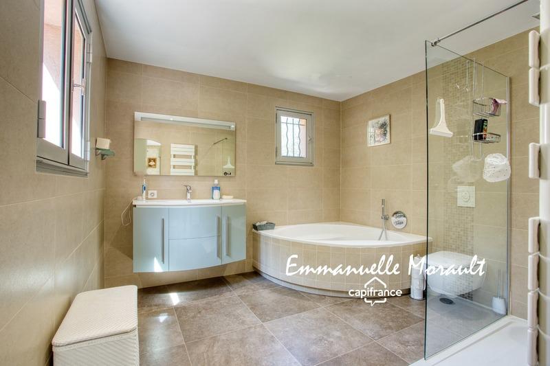 Villa - 210 m² - 7 pièces