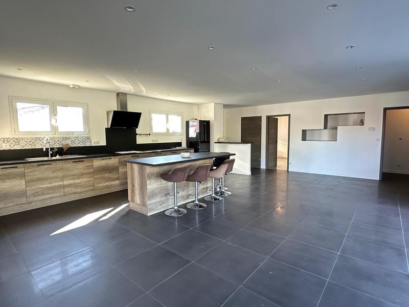 Maison - 122 m² - 5 pièces