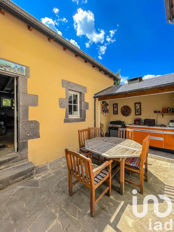 Maison - 260 m² - 10 pièces