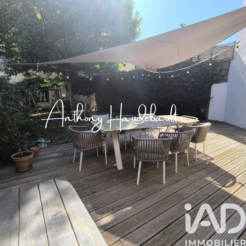 Maison - 174 m² - 9 pièces