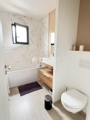 Maison - 123 m² - 5 pièces