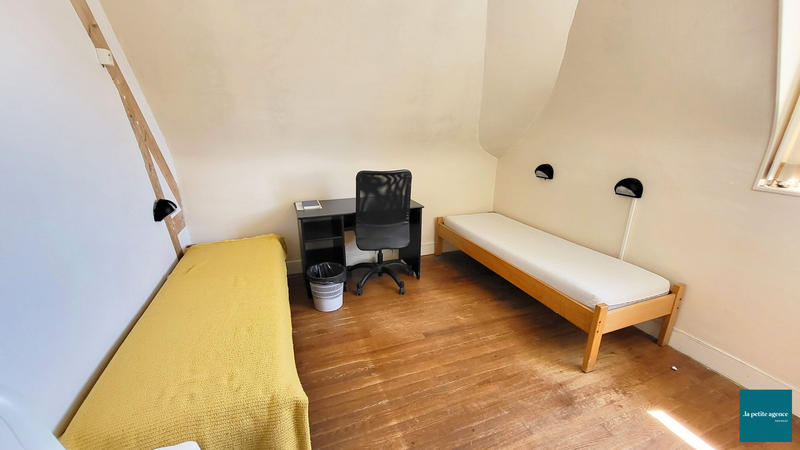 Maison - 366 m² - 20 pièces