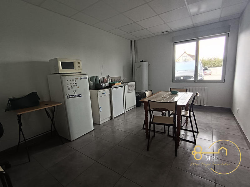 Fonds de commerce - 8 000 m²