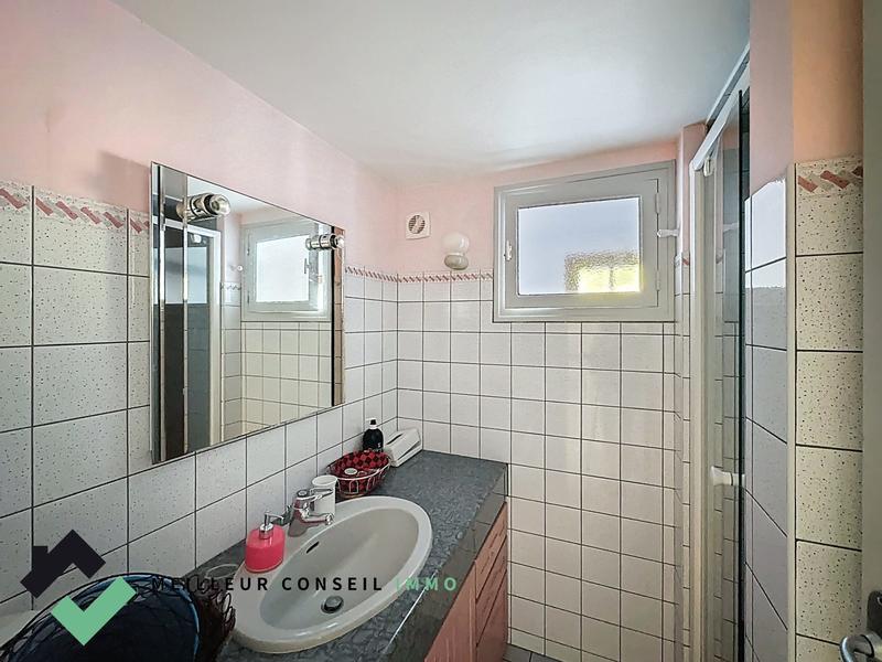 Maison traditionnelle - 188 m² - 7 pièces