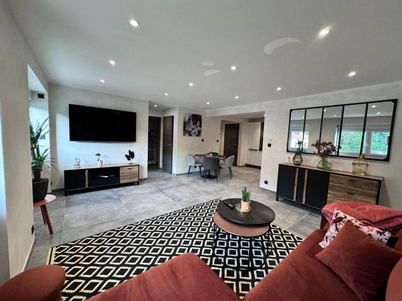 Appartement - 91 m² - 5 pièces