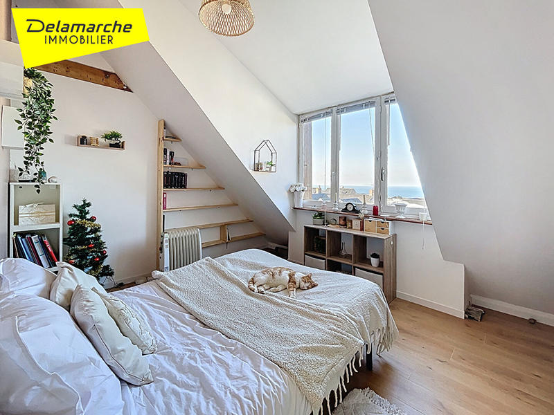 Maison - 105 m² - 6 pièces