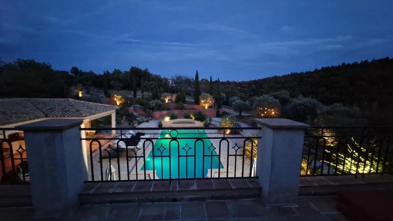 Villa - 290 m² - 8 pièces