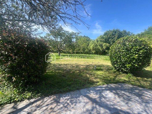 Maison - 106 m² - 5 pièces