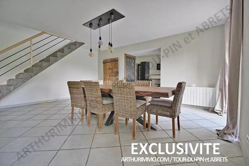 Maison - 162 m² - 5 pièces