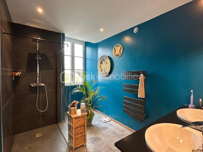 Maison traditionnelle - 126 m² - 5 pièces