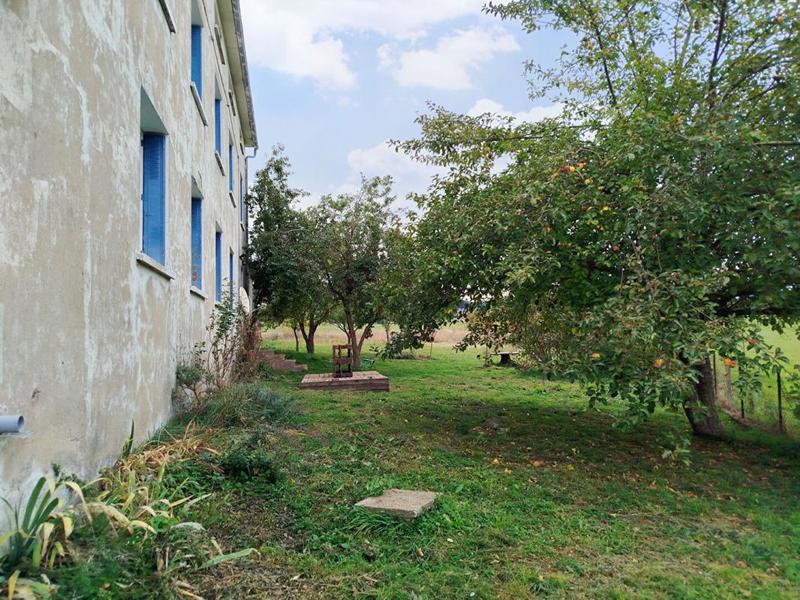 Maison - 254 m² - 9 pièces