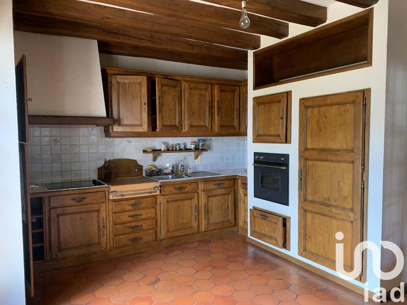 Maison - 200 m² - 7 pièces